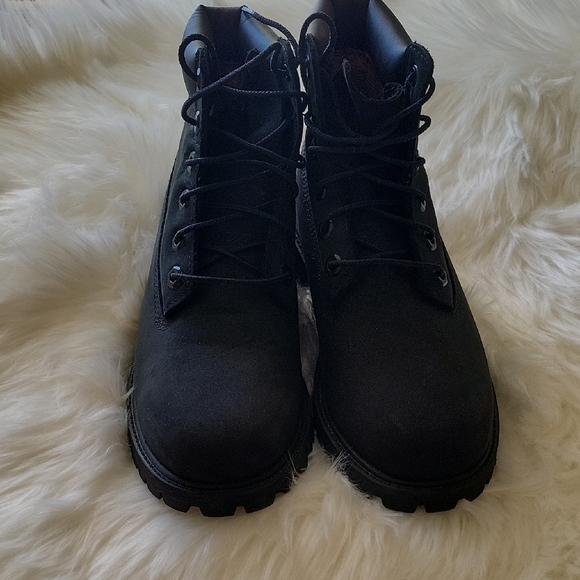 Timberland Dark Leather Lace-Up Boots - Picture 4 of 6
